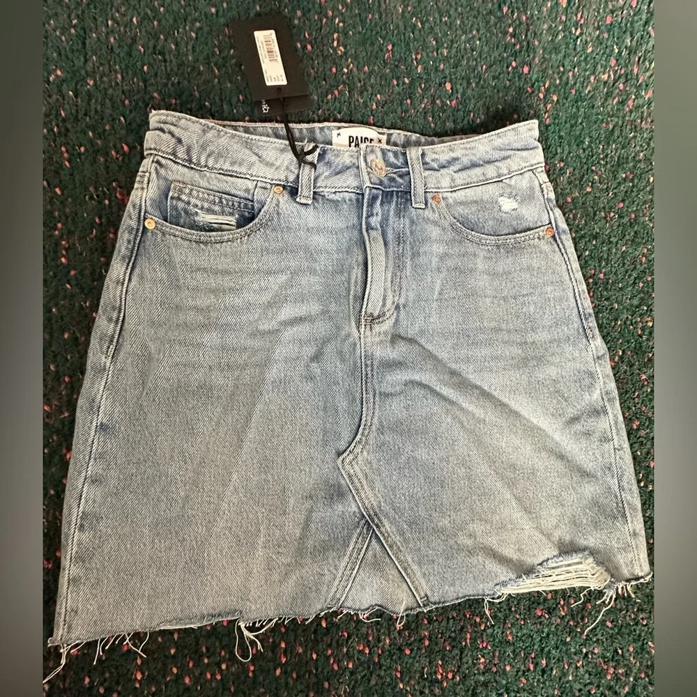 PAIGE Aideen Seamed Denim Mini Skirt Razz NWT 26 Rare